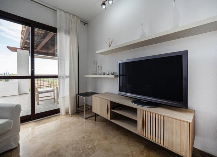 Apartment Middle Floor in The Golden Mile - 8