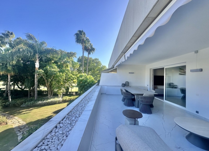 Appartement milieu d’Etage situé à Nueva Andalucía Los Granados Golf  - 4