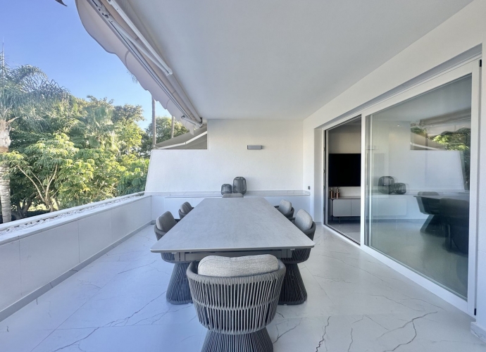 Appartement milieu d’Etage situé à Nueva Andalucía Los Granados Golf  - 6