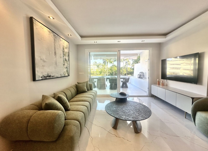 Appartement milieu d’Etage situé à Nueva Andalucía Los Granados Golf  - 7
