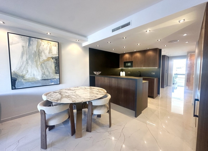 Appartement milieu d’Etage situé à Nueva Andalucía Los Granados Golf  - 10