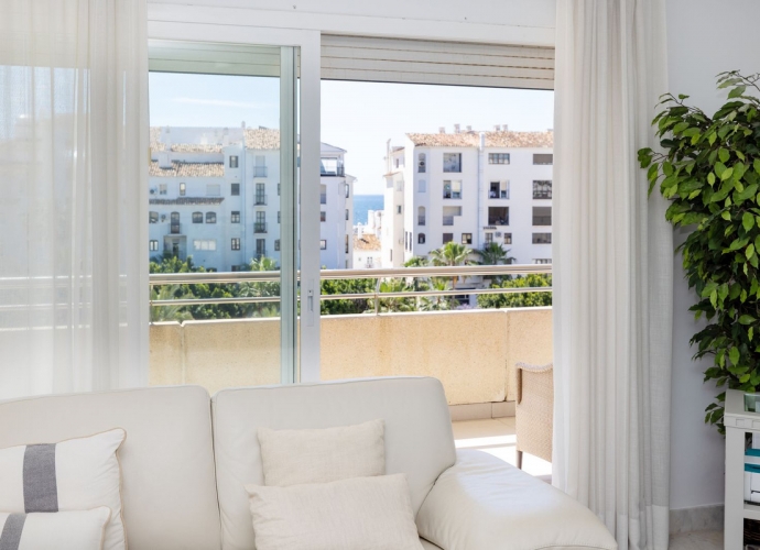 Apartamento Planta Media en Puerto Banús Bahia de Banus  - 7