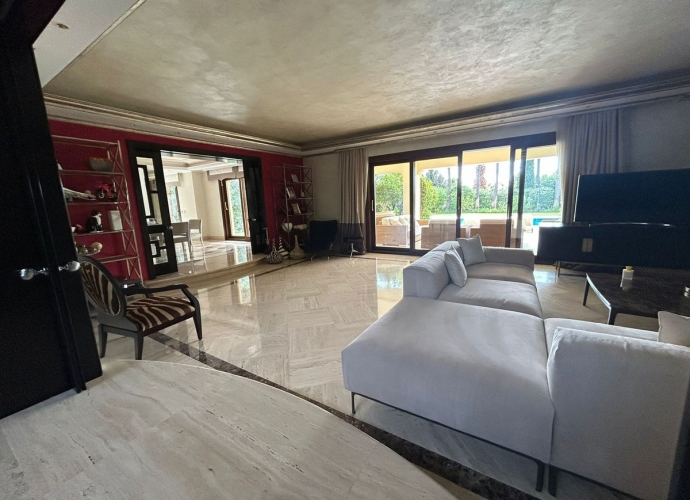 Villa Detached in Sierra Blanca - 6