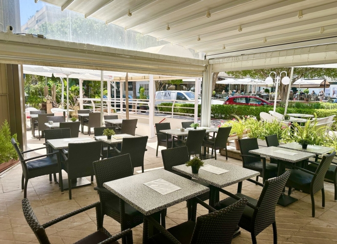 Commercial Restaurant in Puerto Banús - 1