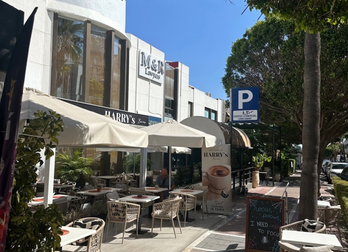 Commercial Restaurant in Puerto Banús - 2
