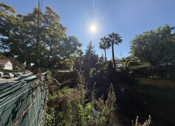 Plot Land situé à Nueva Andalucía - 8