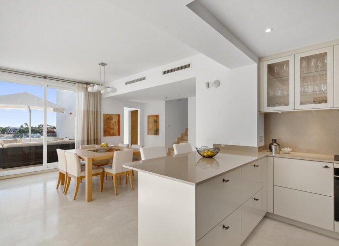 Apartment Penthouse Duplex situé à Nueva Andalucía - 5