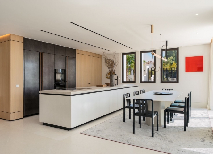 Villa Detached in The Golden Mile - 7