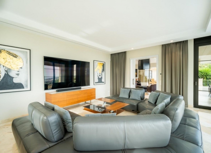 Villa Detached in Sierra Blanca - 6