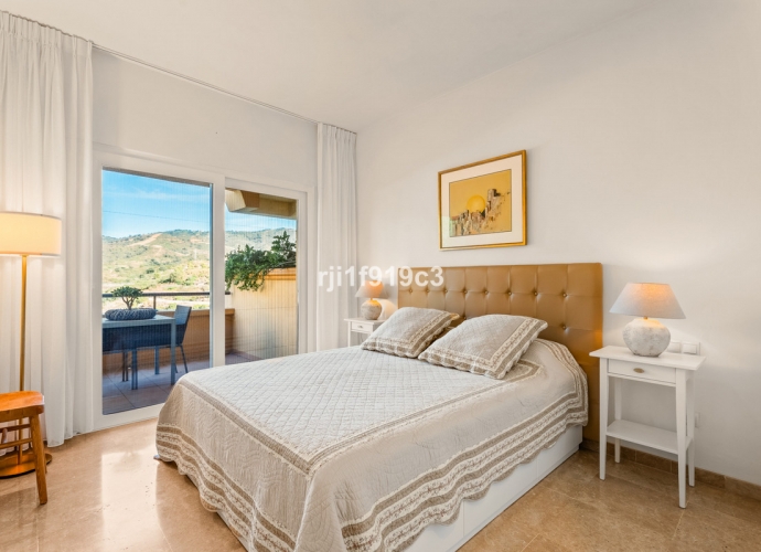 Apartment Middle Floor in Elviria - 8