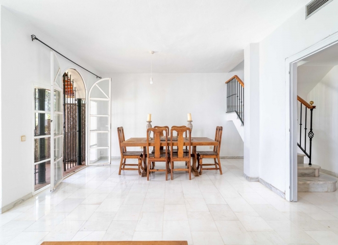 Maison de Ville situé à Nueva Andalucía - 8