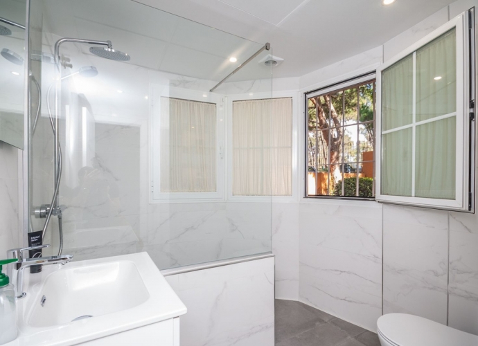 Apartment Ground Floor in Elviria - 8