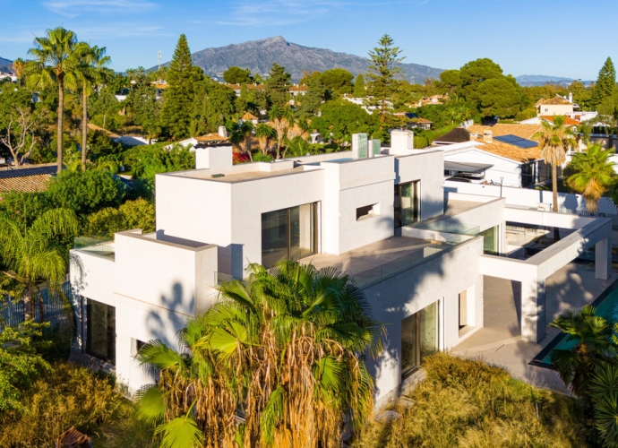 Villa Independiente en Guadalmina Baja - 1