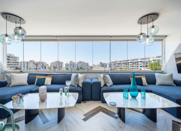 Apartamento Planta Media en Puerto Banús - 1