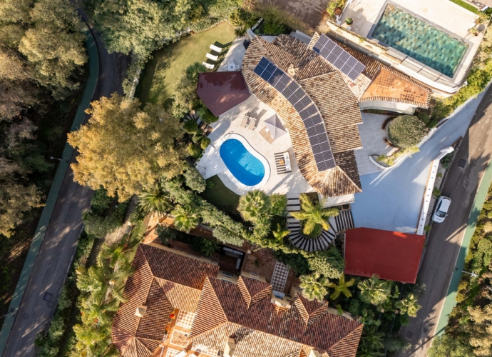 Villa Independiente en Benahavís - 2