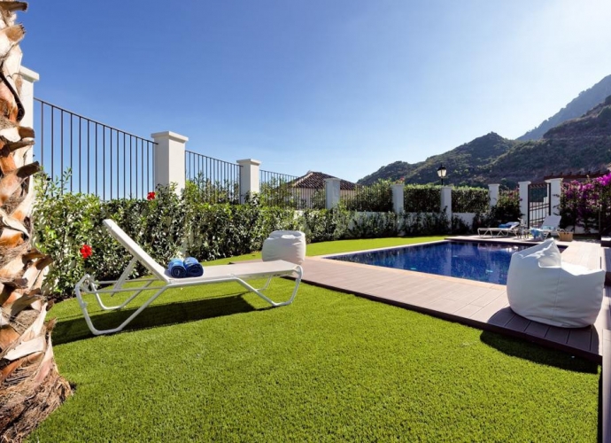 Villa Independiente en Benahavís - 2