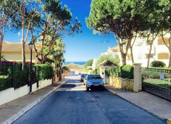 Appartement milieu d’Etage situé à Elviria - 10