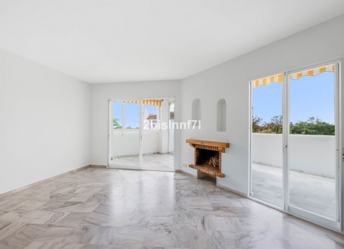 Appartement milieu d’Etage situé à Elviria - 6