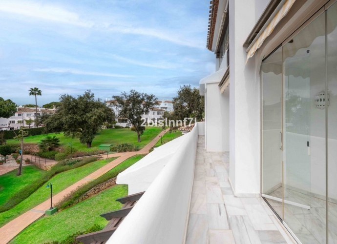 Appartement milieu d’Etage situé à Elviria - 10