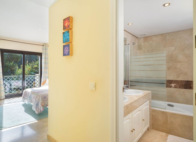 Apartment Middle Floor in Río Real - 3