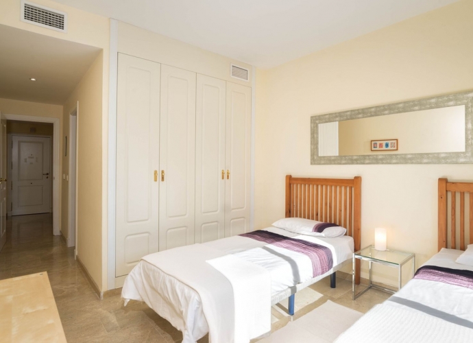 Apartment Middle Floor in Río Real - 8