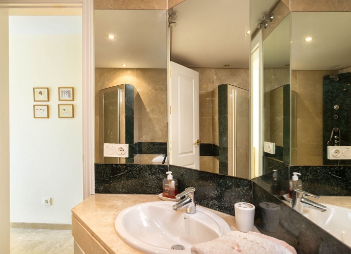 Apartment Middle Floor in Río Real - 9