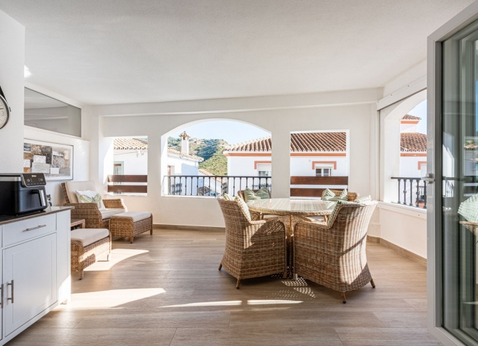 Apartamento Planta Media en Benahavís - 1