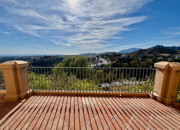 Apartamento Planta Baja en Monte Halcones - 1