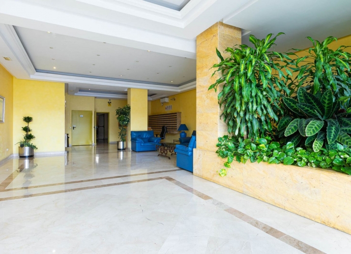 Apartment Middle Floor in Puerto Banús - 2