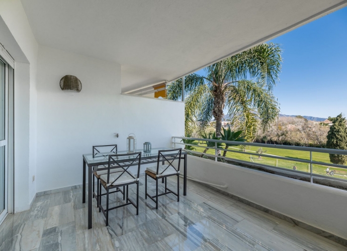 Apartment Middle Floor in Guadalmina Baja - 9