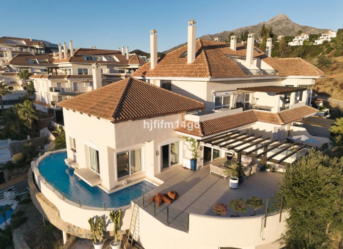 Duplex situé à Nueva Andalucía Aloha Hill Club - 1