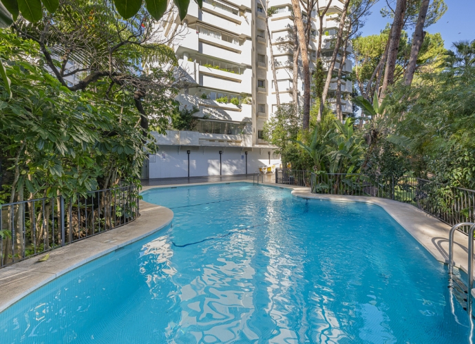 Apartment Middle Floor in The Golden Mile Jardines del Mar  - 1