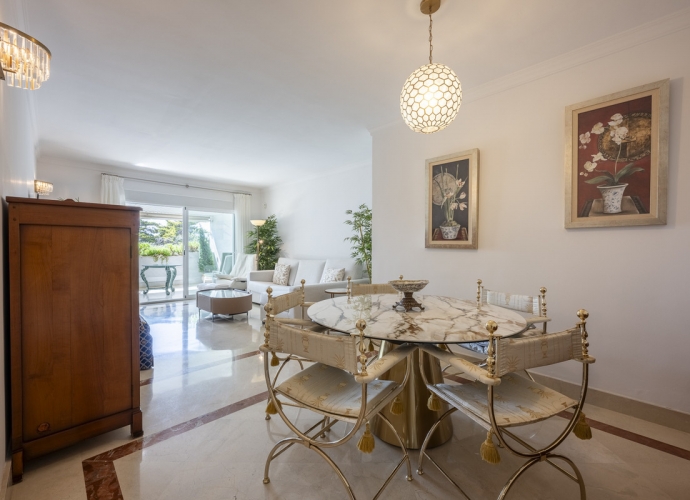 Apartment Middle Floor in The Golden Mile Jardines del Mar  - 3