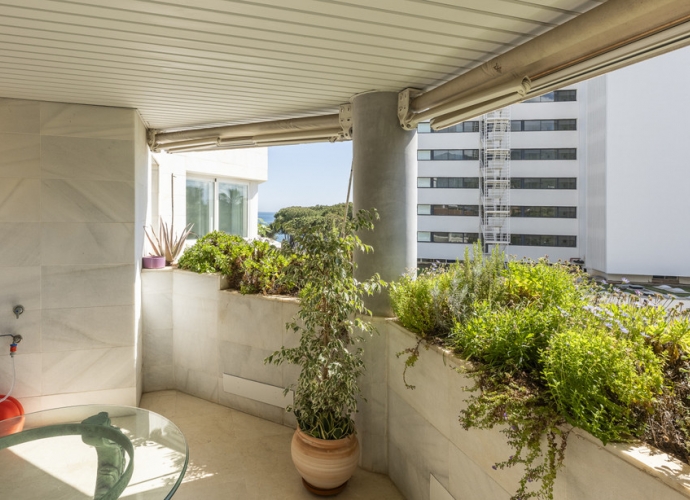 Apartment Middle Floor in The Golden Mile Jardines del Mar  - 9