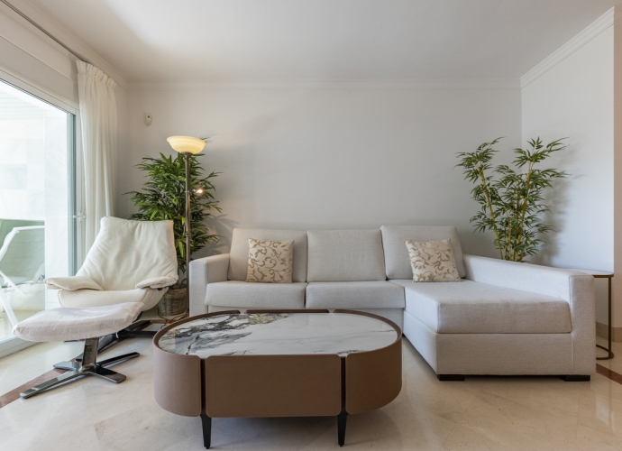 Apartment Middle Floor in The Golden Mile Jardines del Mar  - 10