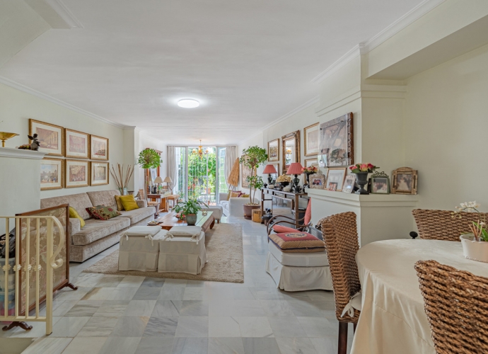 Adosado en Nagüeles Montepiedra - 2