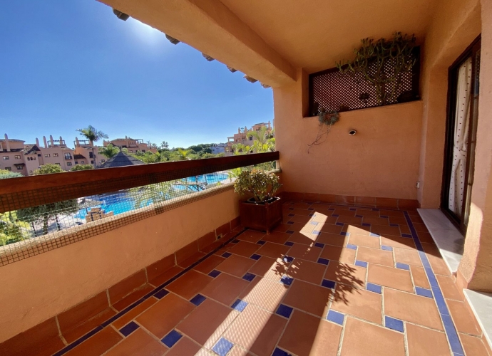 Apartment Middle Floor in Hacienda del Sol - 2