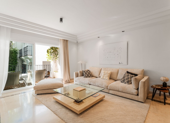 Apartment Middle Floor in Sierra Blanca - 2