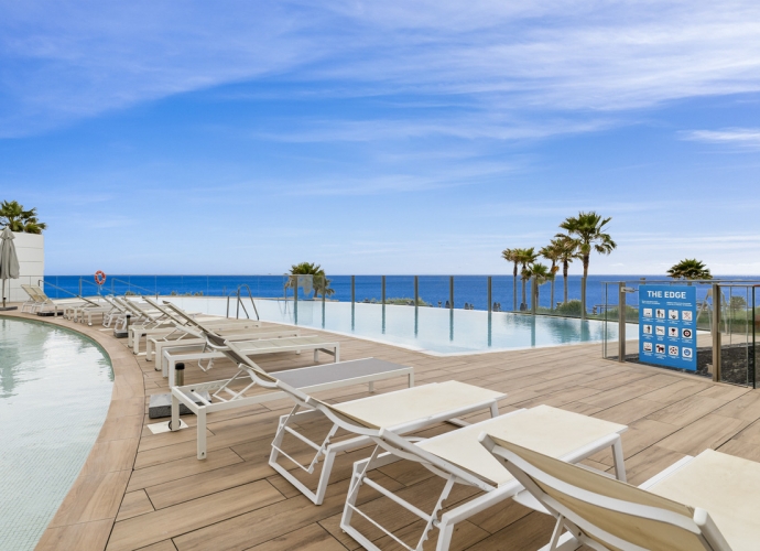 Apartment Middle Floor in Estepona - 1