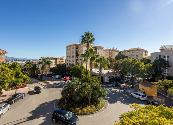 Apartment Middle Floor in Estepona - 8