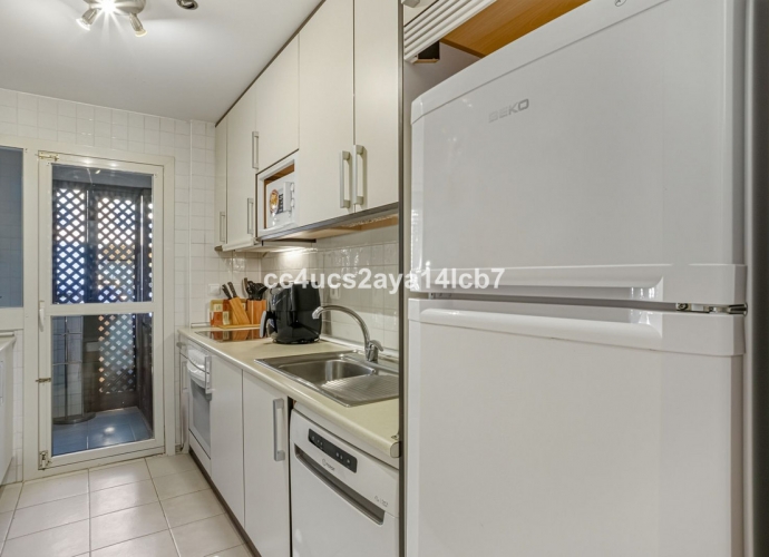 Apartment Middle Floor in Carib Playa - 10