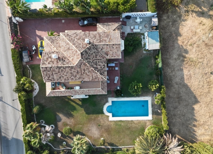 Villa Independiente en Guadalmina Alta - 1
