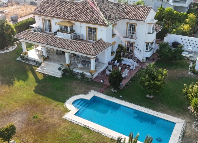 Villa Independiente en Guadalmina Alta - 2