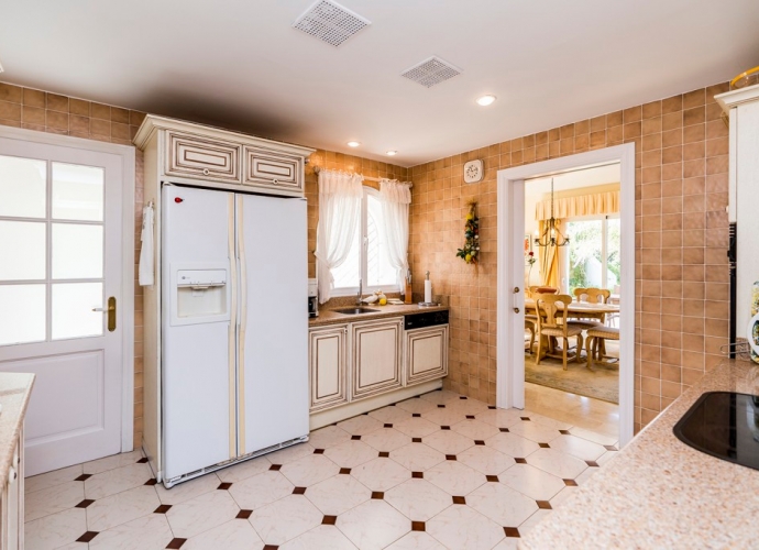 Villa Independiente en Marbella - 8