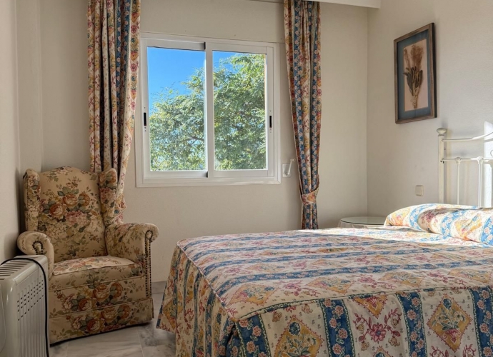 Appartement milieu d’Etage situé à Nueva Andalucía Dama de Noche  - 5