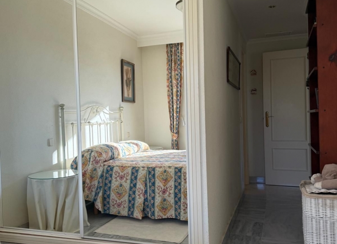 Appartement milieu d’Etage situé à Nueva Andalucía Dama de Noche  - 8