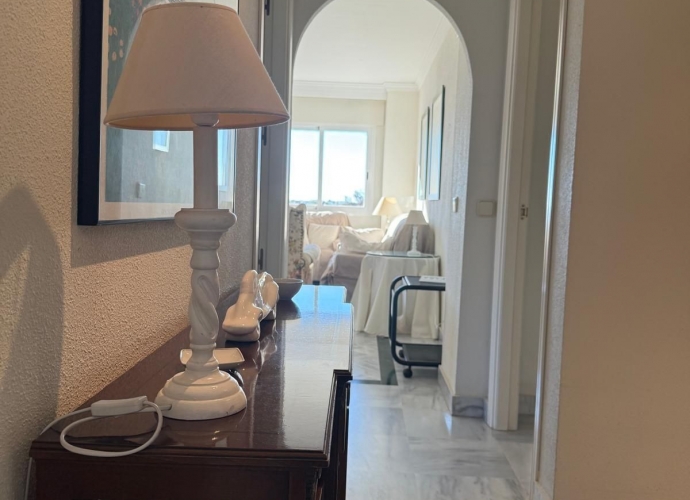 Appartement milieu d’Etage situé à Nueva Andalucía Dama de Noche  - 10