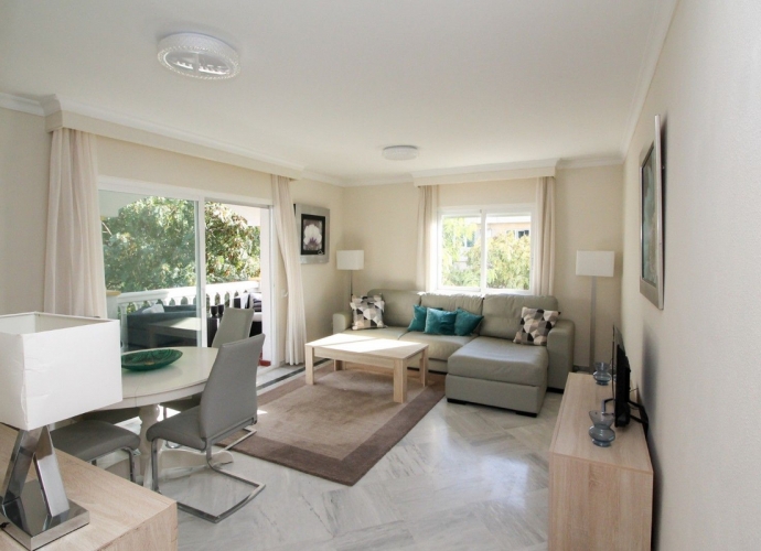 Apartment Middle Floor in The Golden Mile - 5