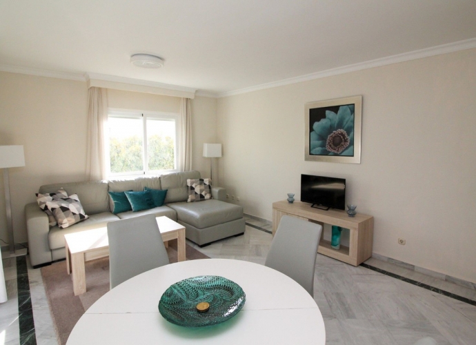 Apartment Middle Floor in The Golden Mile - 7