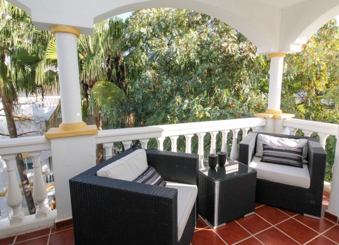 Apartment Middle Floor in The Golden Mile - 9